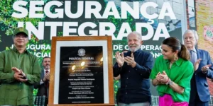 Ao lado de Lula, Gustavo Petro critica EUA, Israel e chama Netanyahu de ‘amigo de Hitler’