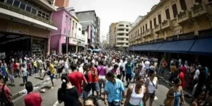 Mais de 6,5 milhões de famílias deixaram linha da pobreza em 2 anos