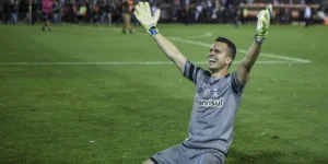 Após negociar retorno ao Grêmio, Marcelo Grohe acerta com clube da Arábia Saudita